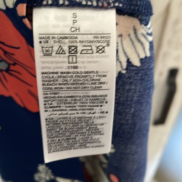 NWT Women’s Old Navy Dress - Picture 9 of 9